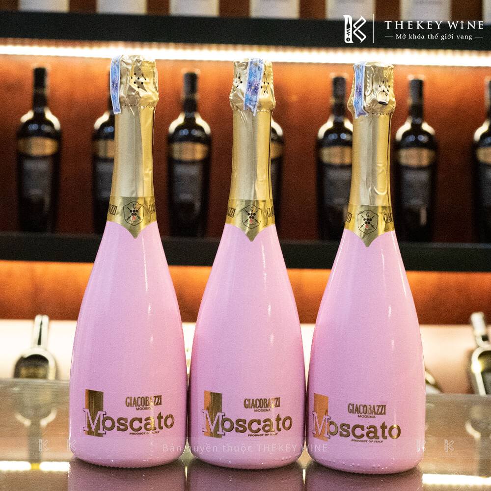 ruou-vang-y-moscato-rose-sparkling-sweet-pink