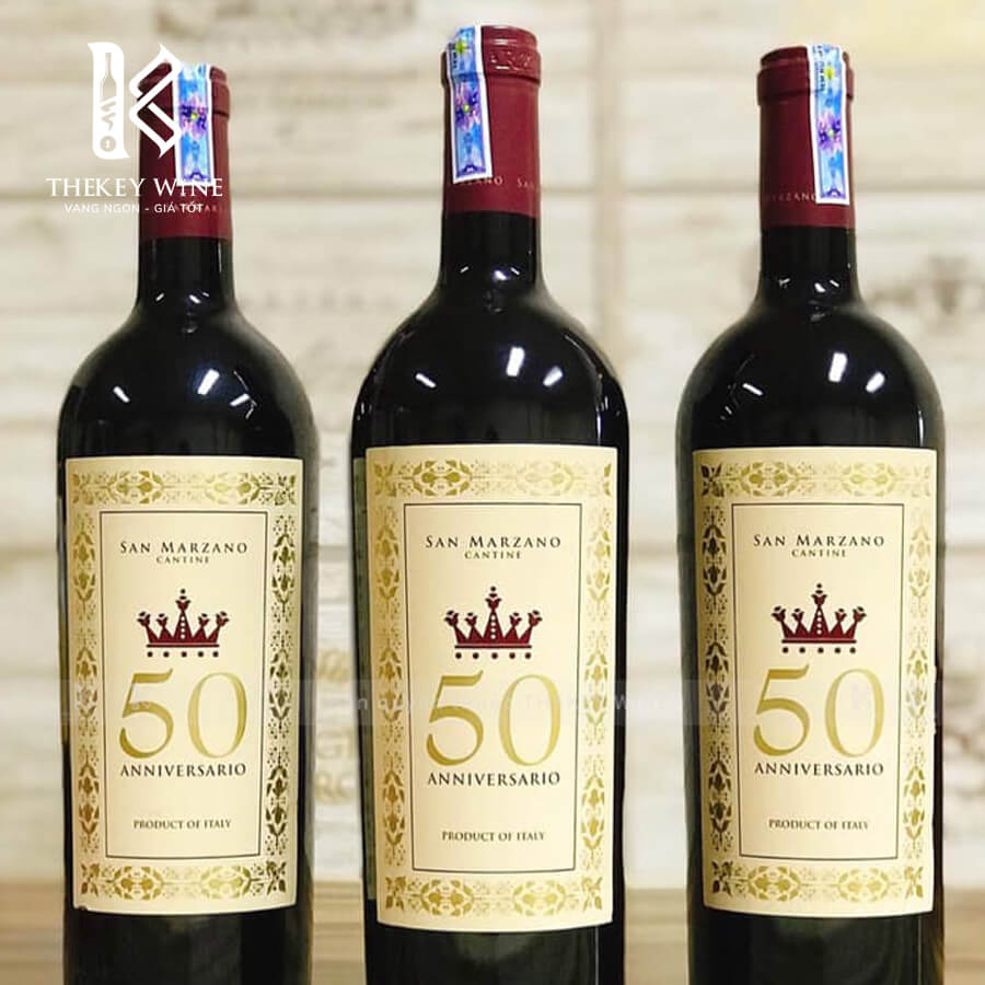 ruou-vang-y-cuvee-cinquantenario-anniversario-vino-rosso-ditalia-2