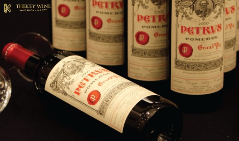 Rượu vang Pháp Château Petrus 2000